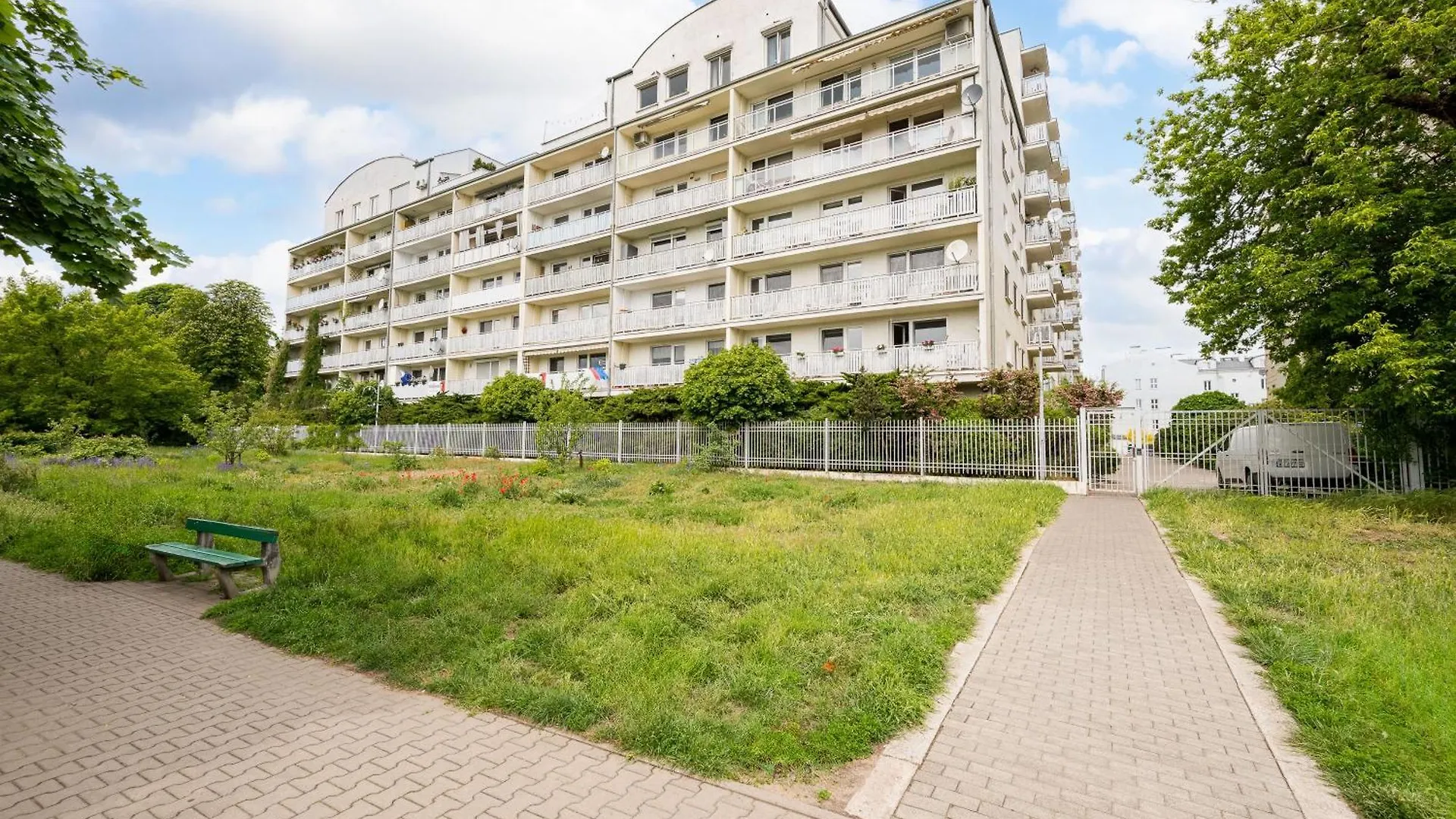 National Stadium Cozy Retreat Apartment Warsaw